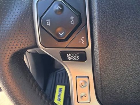 Used 2021 Toyota 4Runner SR5 Premium w/ Moonroof Package AWD/4WD image 12