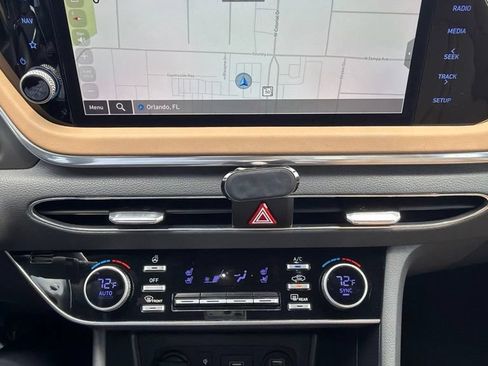 Used 2023 Hyundai Sonata Limited FWD image 10