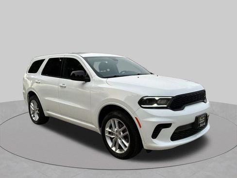 Used 2023 Dodge Durango GT AWD/4WD image 11