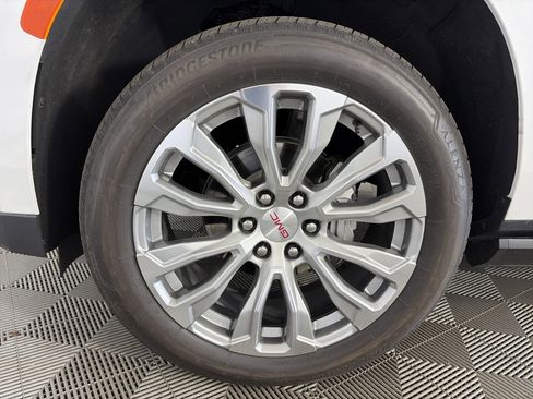 Used 2023 GMC Yukon Denali image 14
