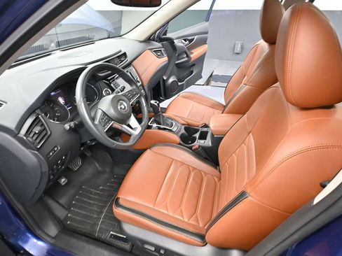 Used 2018 Nissan Rogue AWD image 20