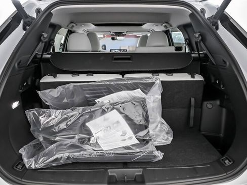 New 2025 Mitsubishi Outlander SE image 10