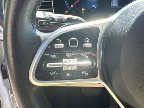 Used 2023 Mercedes-Benz GLE 350 4MATIC w/ Premium Package image 26
