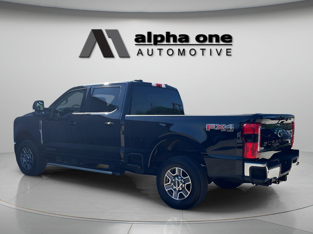Used 2025 Ford F250 Lariat w/ FX4 Off-Road Package AWD/4WD image 9