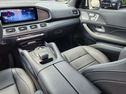 Used 2024 Mercedes-Benz GLE 350 4MATIC image 11