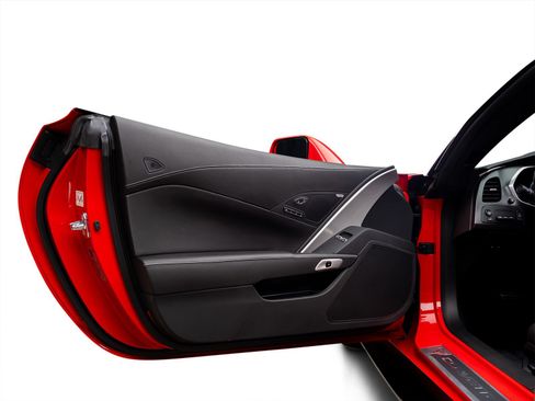 Used 2019 Chevrolet Corvette Z06 RWD image 49