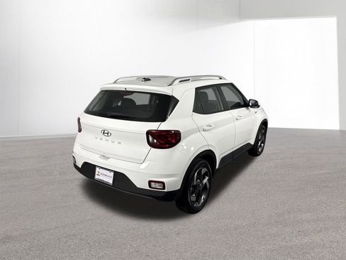New 2026 Hyundai Venue SEL image 32