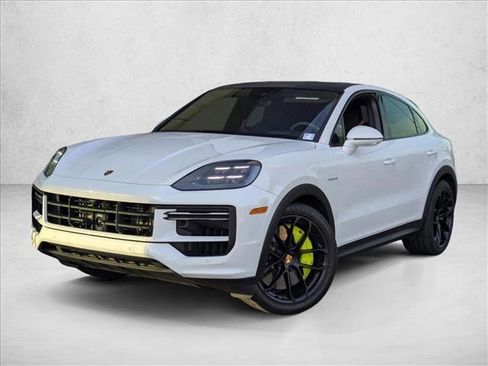 Used 2024 Porsche Cayenne Turbo AWD/4WD image 1