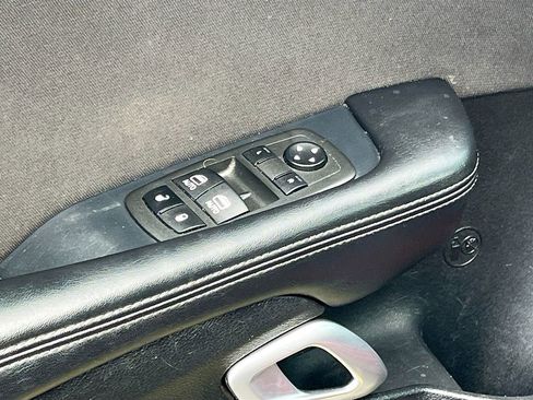 Used 2021 Dodge Challenger SXT w/ Driver Convenience Group AWD/4WD image 18