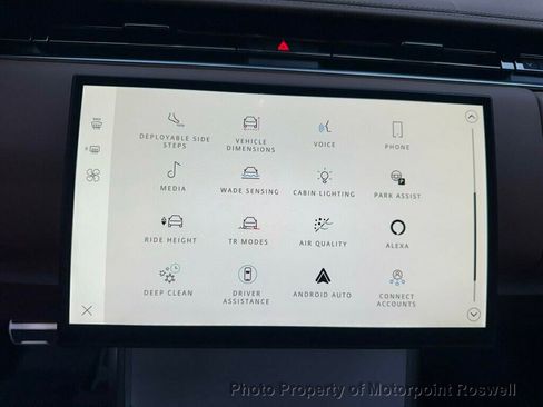 Used 2025 Land Rover Range Rover SV image 49