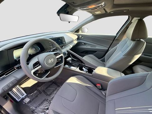 Certified 2026 Hyundai Elantra SEL Sport Premium w/ Cargo Package FWD image 20