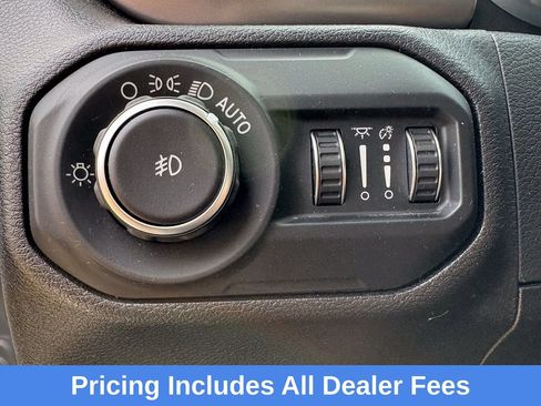 Used 2020 Jeep Wrangler Sport AWD/4WD image 17