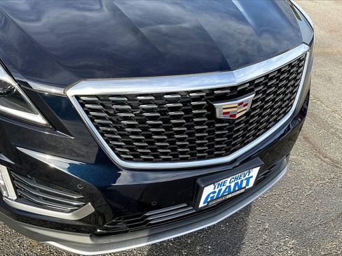 Used 2021 Cadillac XT5 Premium Luxury image 33