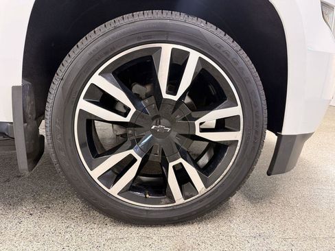 Used 2019 Chevrolet Suburban Premier AWD/4WD image 49