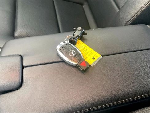 Used 2011 Mercedes-Benz E 350 E 350 image 13