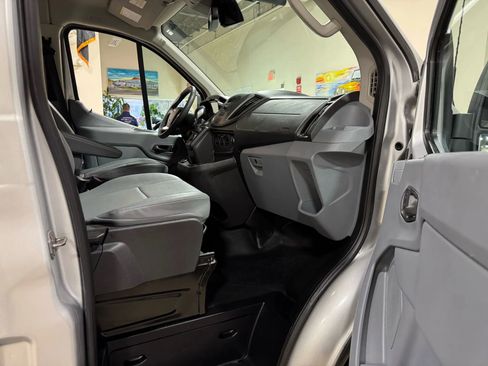 Used 2019 Ford Transit 350 XL image 30