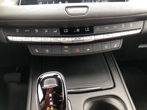 Used 2023 Cadillac XT4 Premium Luxury AWD/4WD image 33