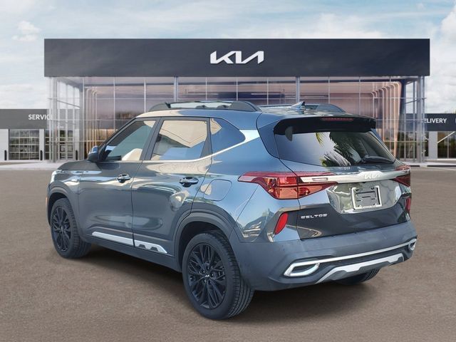 Certified 2022 Kia Seltos Nightfall Edition AWD/4WD image 4