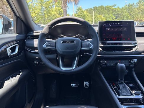 New 2026 Jeep Compass Latitude AWD/4WD image 8