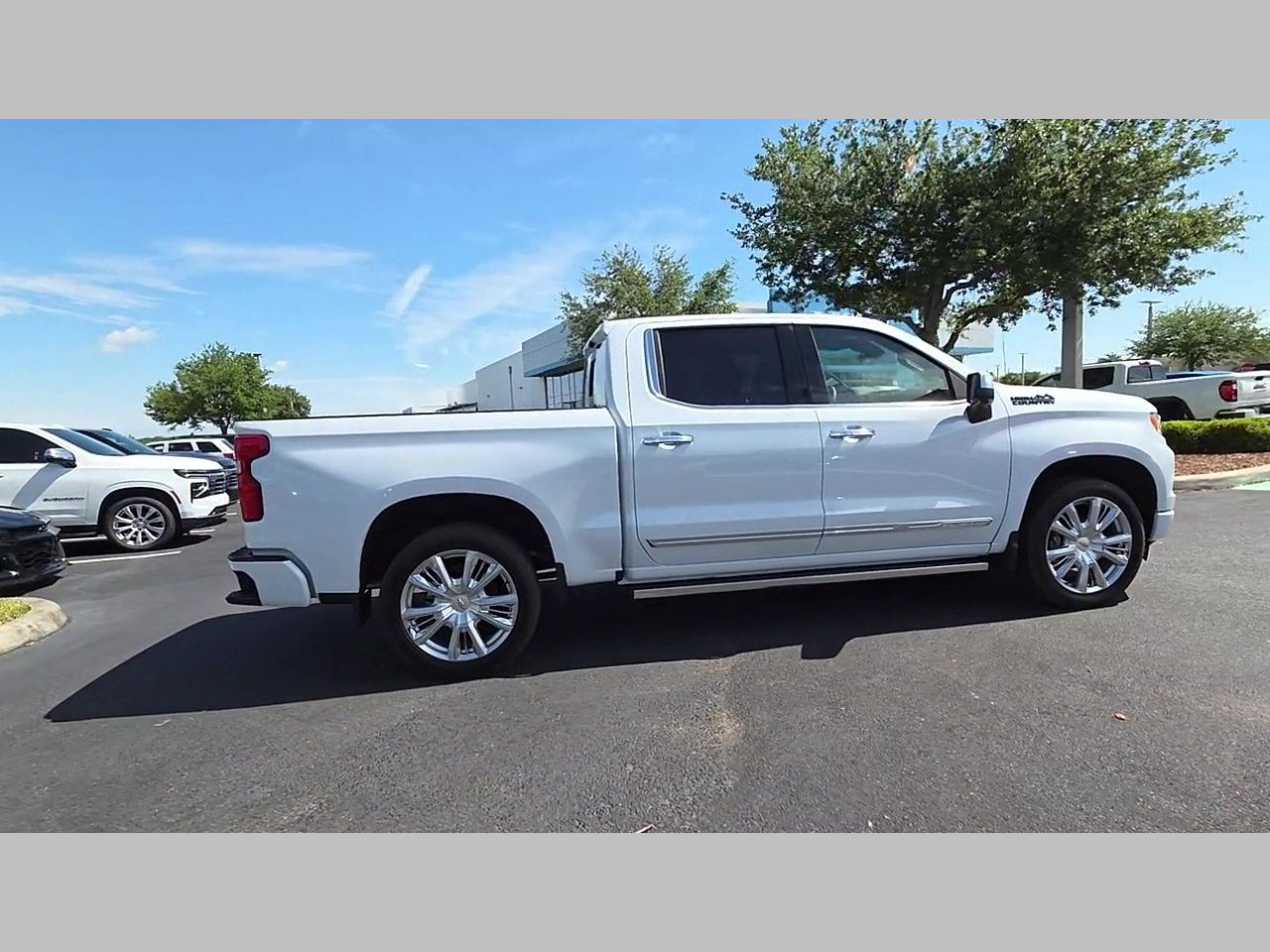 New 2026 Chevrolet Silverado 1500 High Country AWD/4WD image 21