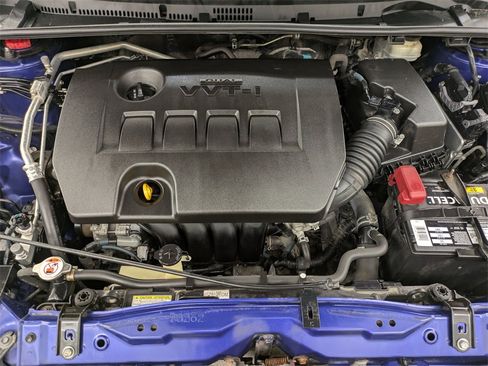 Used 2017 Toyota Corolla SE image 32