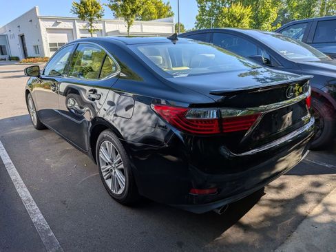 Used 2014 Lexus ES 350 w/ Premium Package FWD image 4