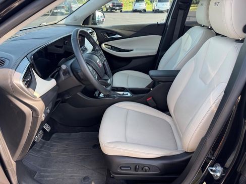 Certified 2024 Buick Encore GX Sport Touring w/ Comfort Package image 5