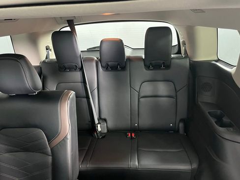 Used 2023 Nissan Pathfinder Platinum w/ Cargo Package image 27