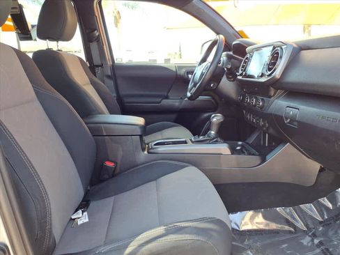 Used 2020 Toyota Tacoma TRD Sport image 22