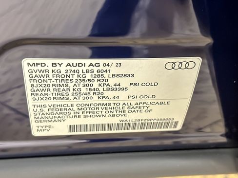 Used 2023 Audi Q4 e-tron Premium Plus AWD/4WD image 27