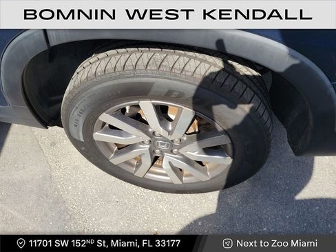 Used 2021 Honda Pilot EX image 5