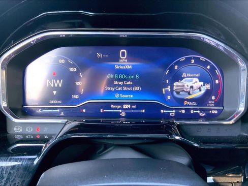 Used 2025 Chevrolet Silverado 2500 High Country w/ Technology Package image 26