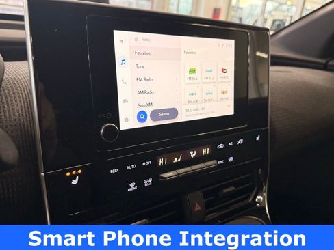 Used 2023 Subaru Solterra AWD image 31