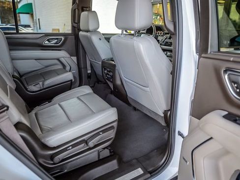 Used 2021 Chevrolet Tahoe LT image 46