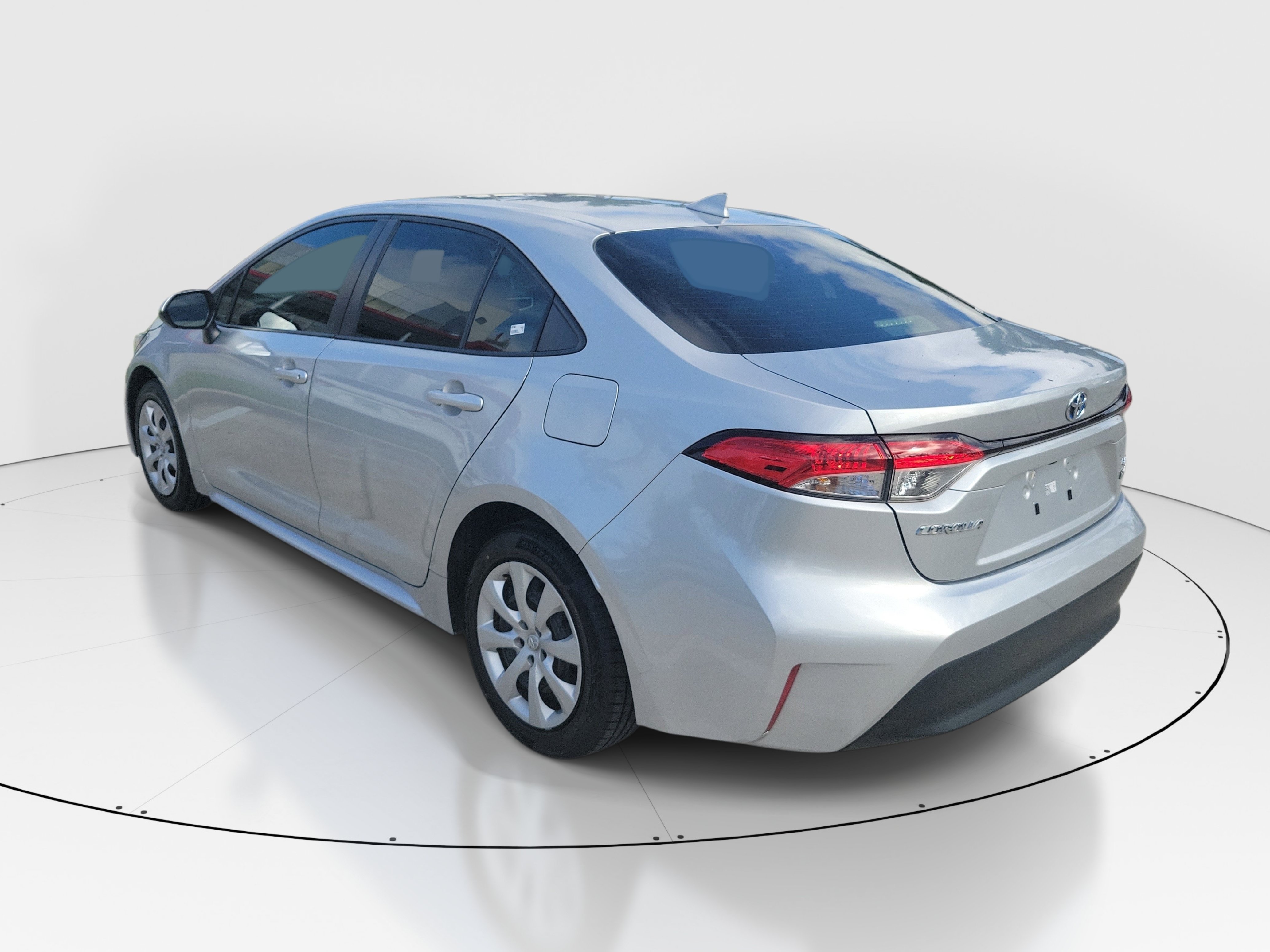 Certified 2024 Toyota Corolla LE FWD image 5