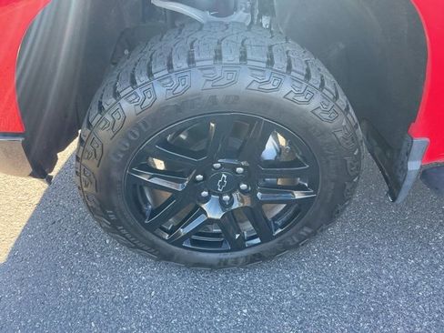 Used 2023 Chevrolet Silverado 1500 LT Trail Boss w/ LT Trail Boss Premium Package image 11