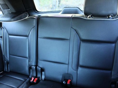 Used 2021 GMC Yukon SLT w/ SLT Luxury Plus Package RWD image 15