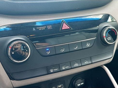 Used 2016 Hyundai Tucson SE w/ Option Group 02 image 16