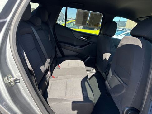 Used 2025 Chevrolet Equinox LT image 24