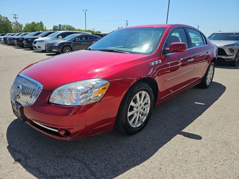 Used 2011 Buick Lucerne CXL FWD image 3