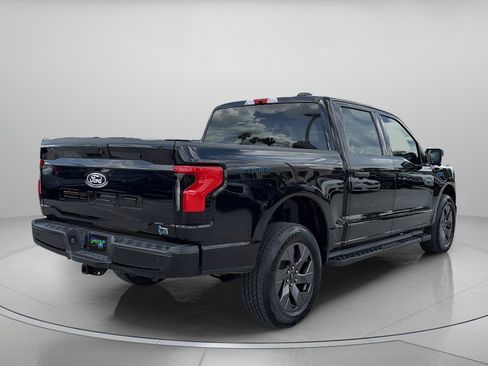 Used 2024 Ford F150 Lightning XLT AWD/4WD image 3