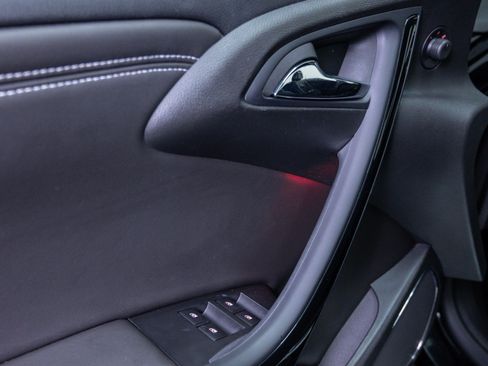 Used 2018 Buick Cascada Premium image 17