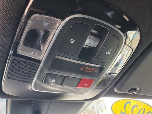 Used 2022 Hyundai Santa Cruz Limited image 34