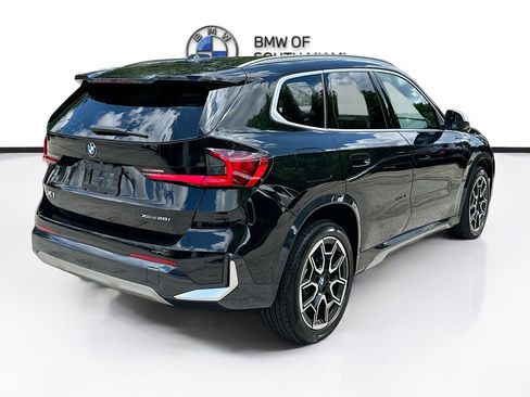 Certified 2023 BMW X1 xDrive28i w/ Convenience Package AWD/4WD image 7