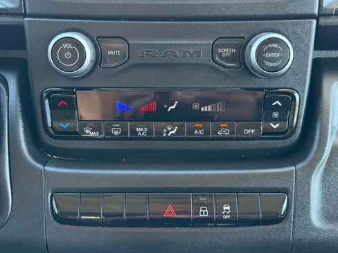 Used 2023 RAM ProMaster 2500 FWD image 64