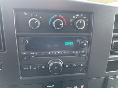 Used 2020 Chevrolet Express 2500 LS w/ Driver Convenience Package image 11