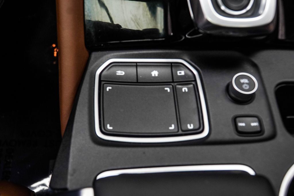 Used 2024 Acura MDX w/ Technology Package FWD image 24