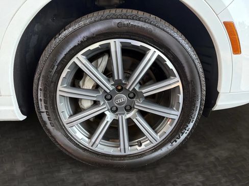 Used 2017 Audi Q7 3.0T Premium Plus AWD/4WD image 40