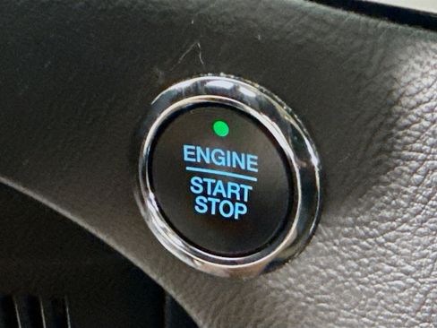 Used 2019 Ford Edge SEL w/ Equipment Group 201A image 21