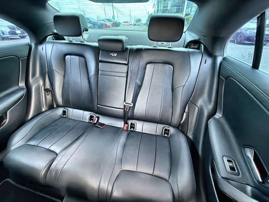 Used 2022 Mercedes-Benz CLA 250 4MATIC image 21